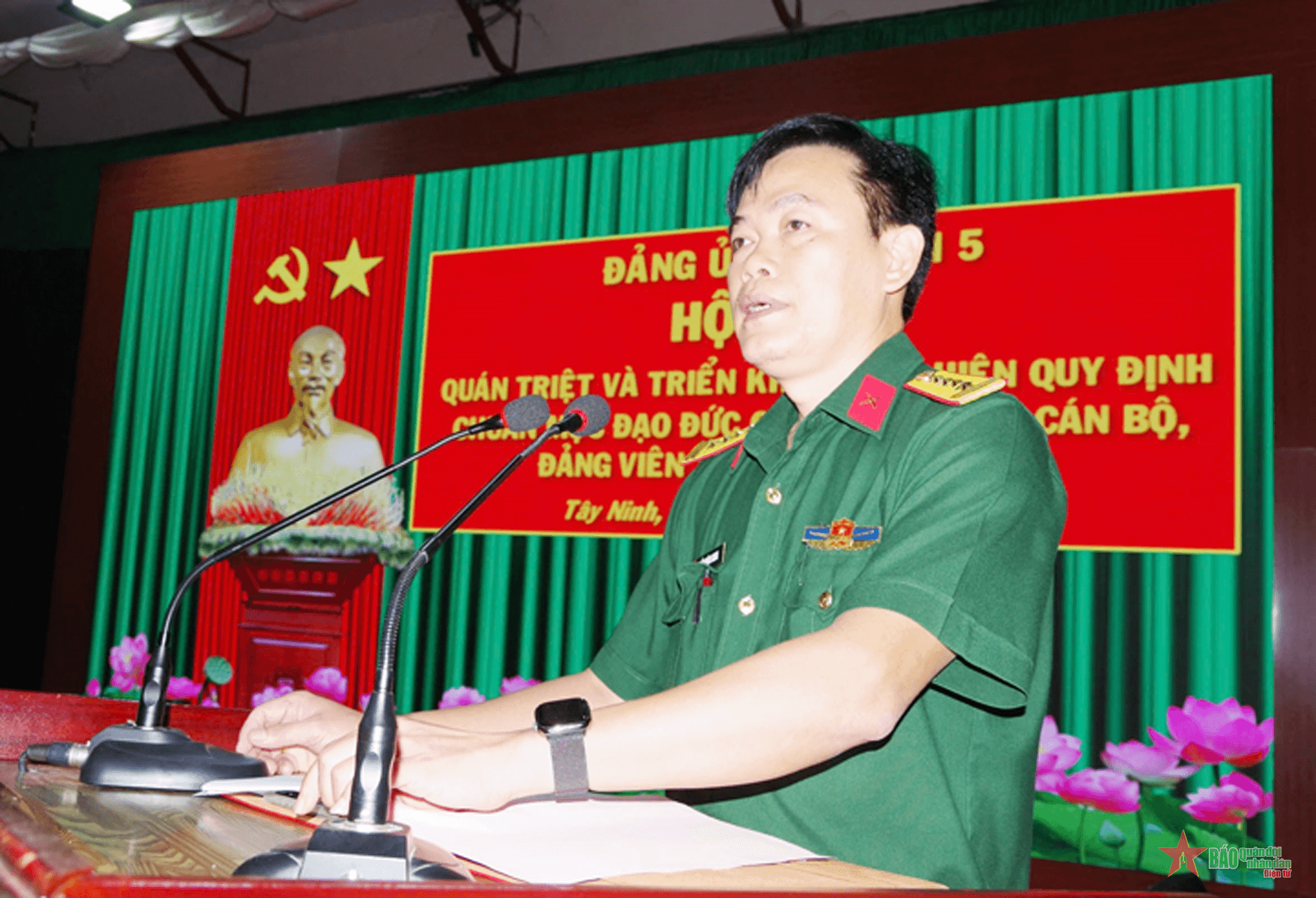Sư đoàn 5 (Quân khu 7) đẩy mạnh giáo dục, rèn luyện đạo đức cách mạng cho cán bộ, đảng viên