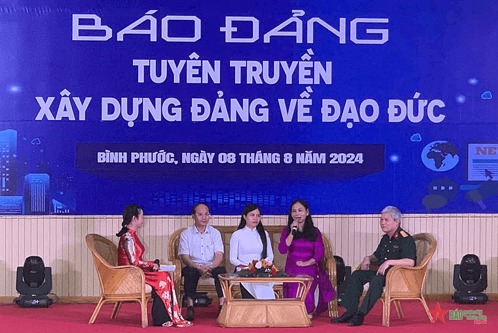 Hội thảo “Báo Đảng với công tác tuyên truyền xây dựng Đảng về đạo đức”