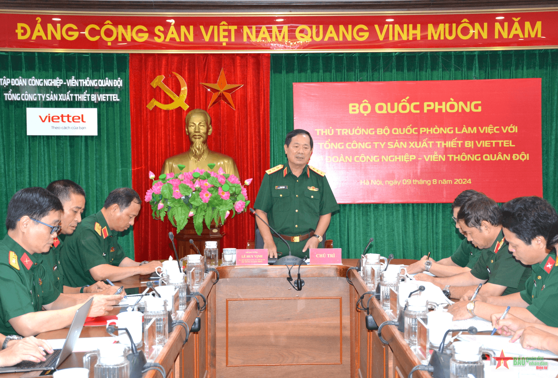 Thượng tướng Lê Huy Vịnh kiểm tra, làm việc với Tập đoàn Viettel