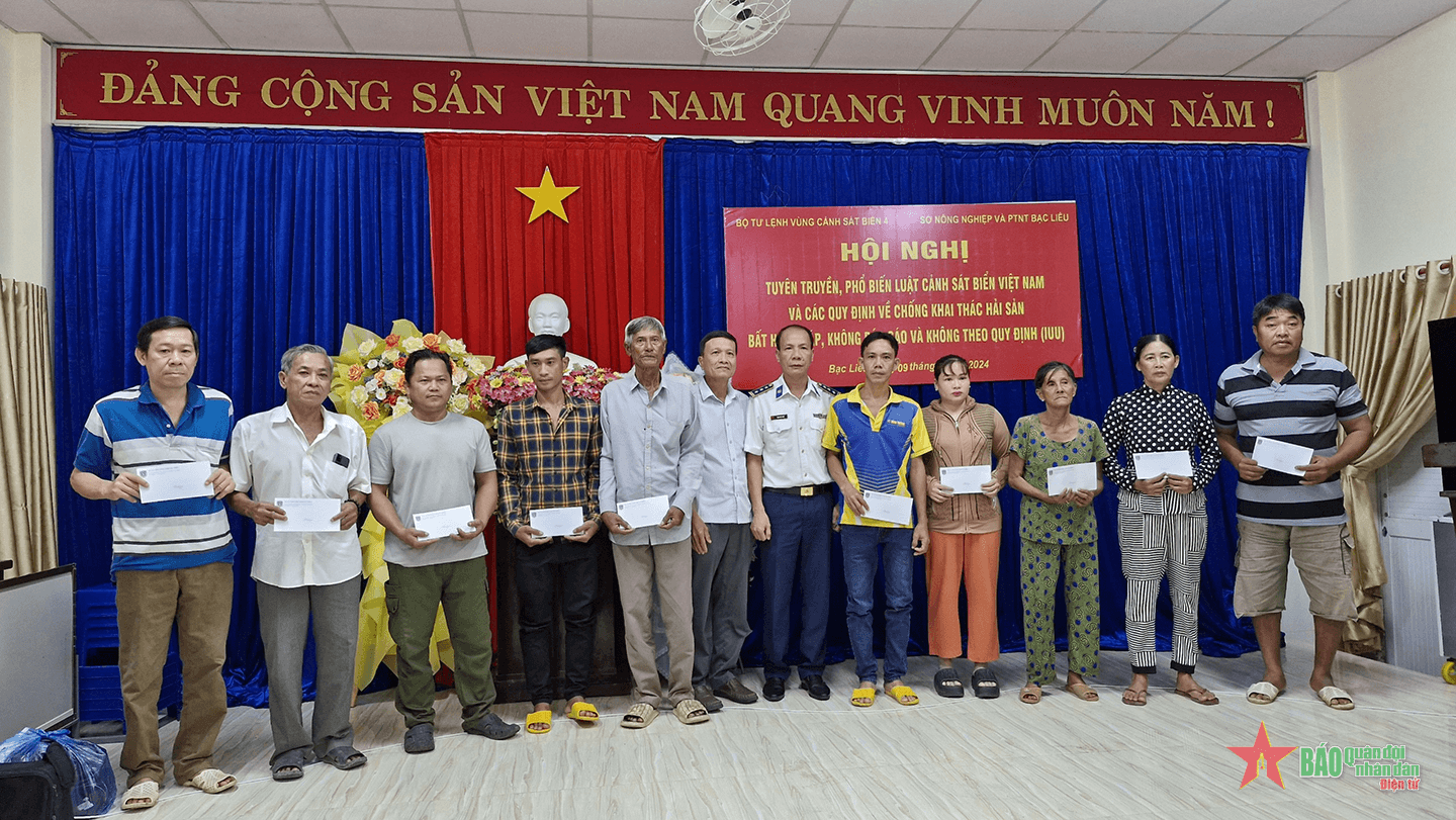 Bộ tư lệnh Vùng Cảnh sát biển 4 phối hợp tỉnh Bạc Liêu chung sức gỡ cảnh báo thẻ vàng của EC