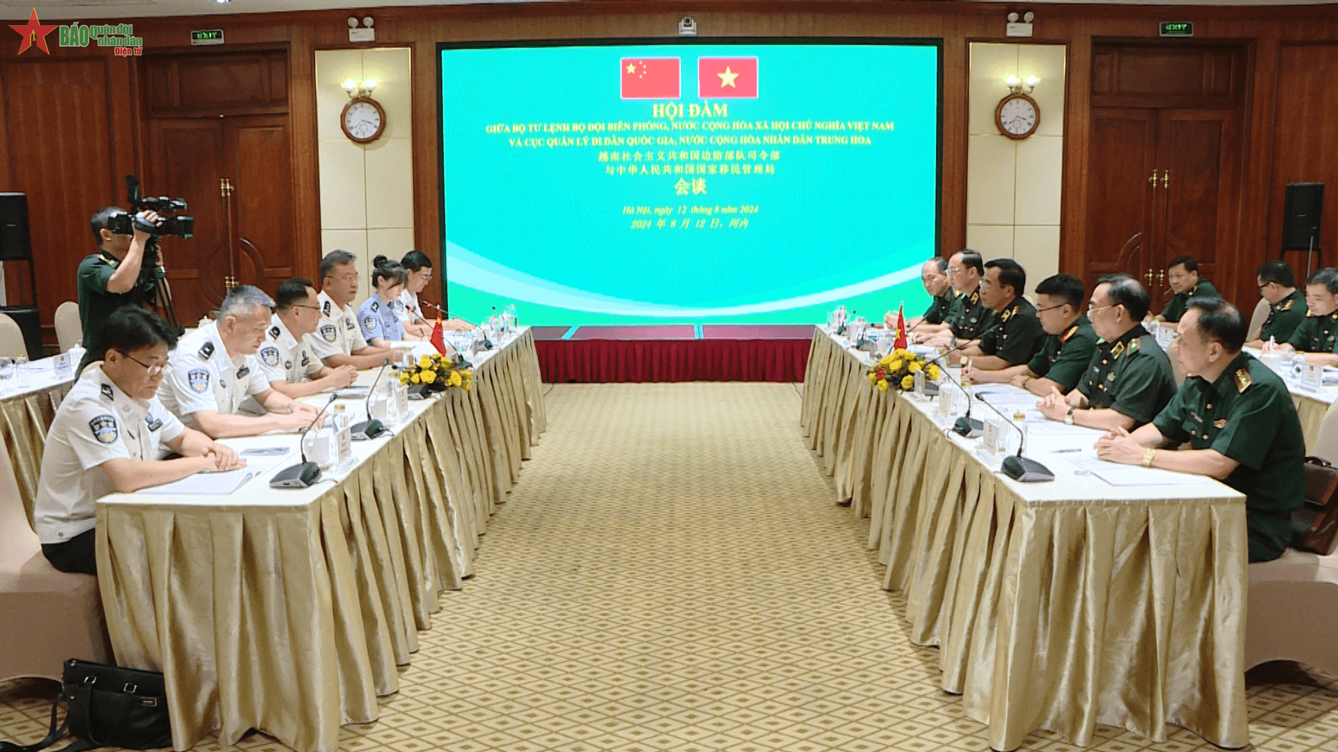 Tiếp tục phối hợp hiệu quả về công tác kiểm soát biên phòng khu vực cửa khẩu và quản lý biên giới đất liền Việt Nam - Trung Quốc