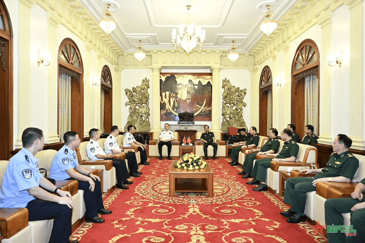 Giao lưu sĩ quan trẻ Bộ đội Biên phòng Việt Nam và Cán bộ trẻ Quản lý Di dân Quốc gia Trung Quốc lần thứ nhất