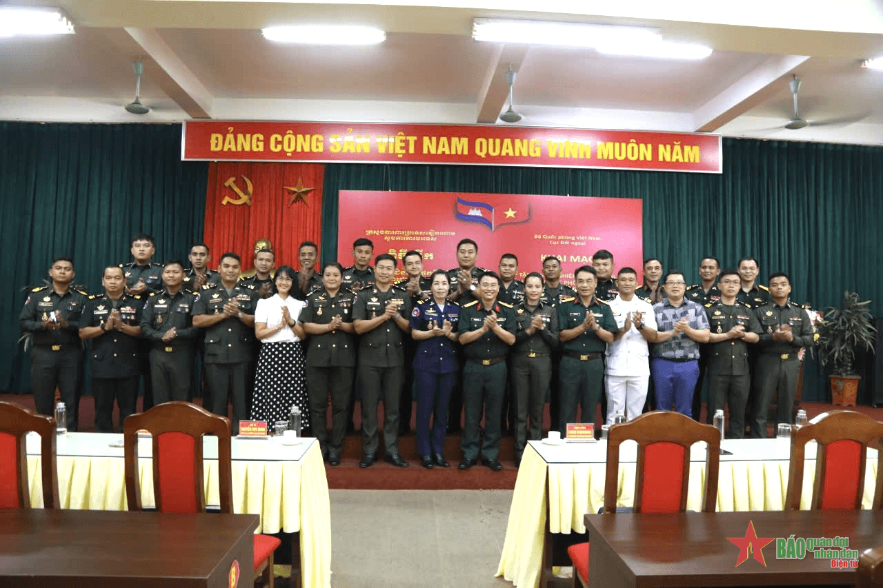 Tập huấn công tác đối ngoại quốc phòng cho cán bộ Quân đội Hoàng gia Campuchia năm 2024