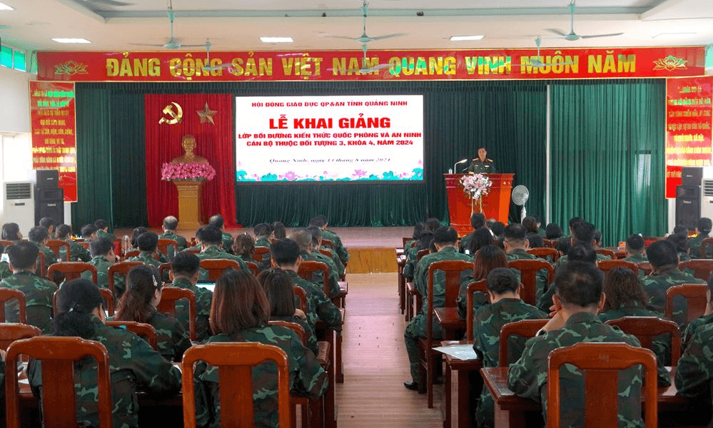 Quảng Ninh: Khai giảng lớp bồi dưỡng kiến thức quốc phòng, an ninh đối tượng 3