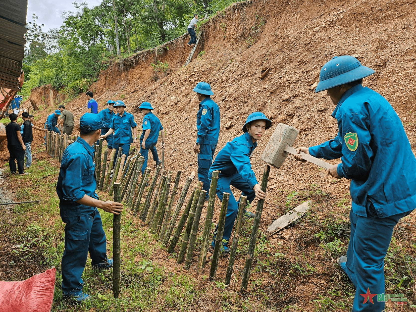 Nghệ An: Diễn tập phòng chống thiên tai ở huyện miền núi Kỳ Sơn