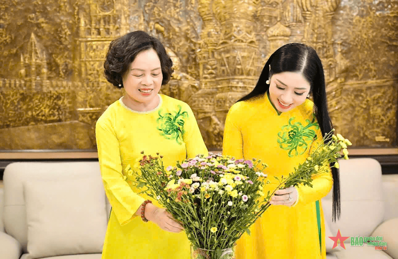 Nghệ sĩ Ưu tú Phương Nga ra mắt MV “Lòng mẹ” tri ân mùa Vu Lan
