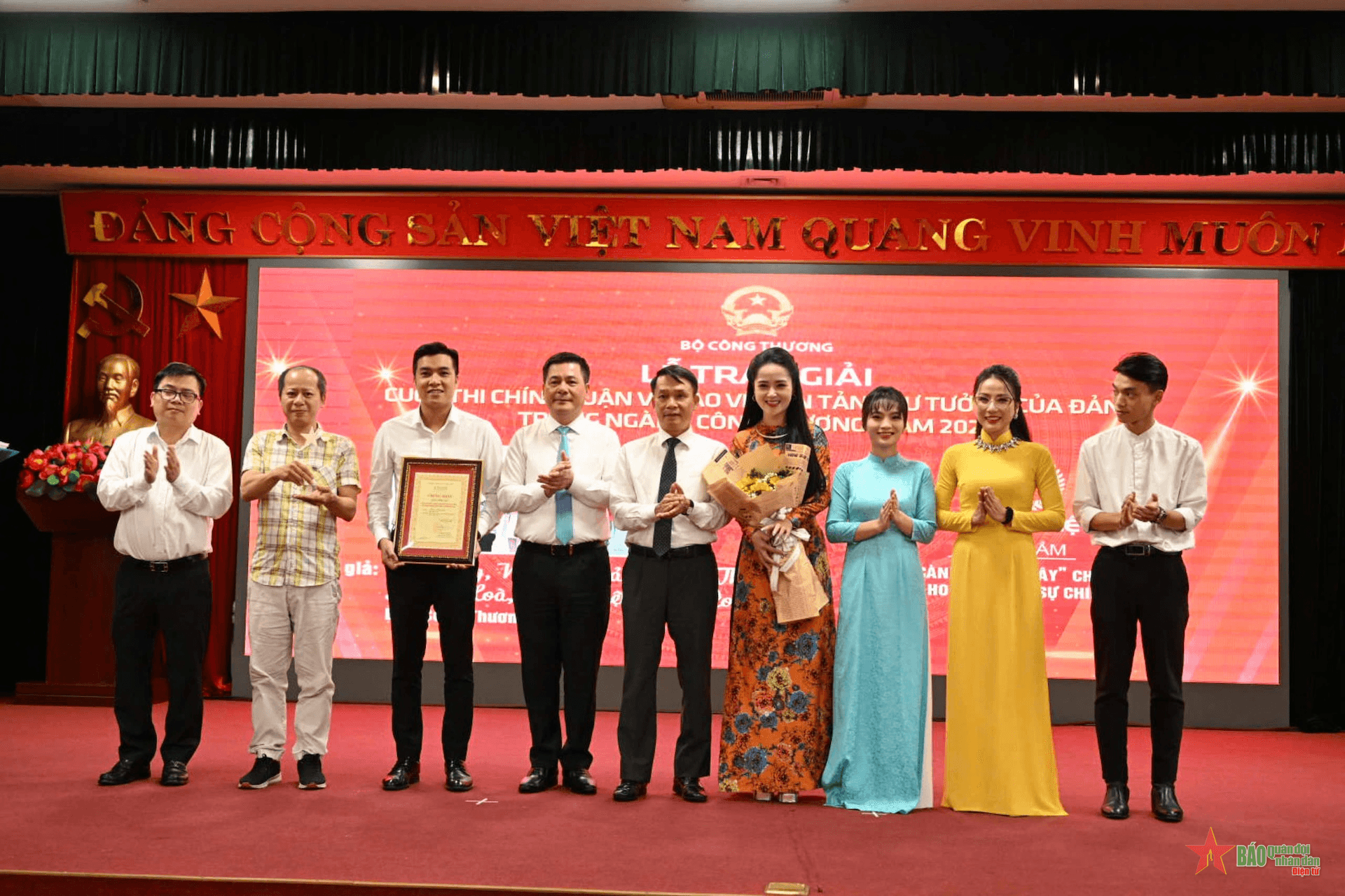 28 tác phẩm đoạt giải Cuộc thi chính luận về bảo vệ nền tảng tư tưởng của Đảng trong ngành Công Thương