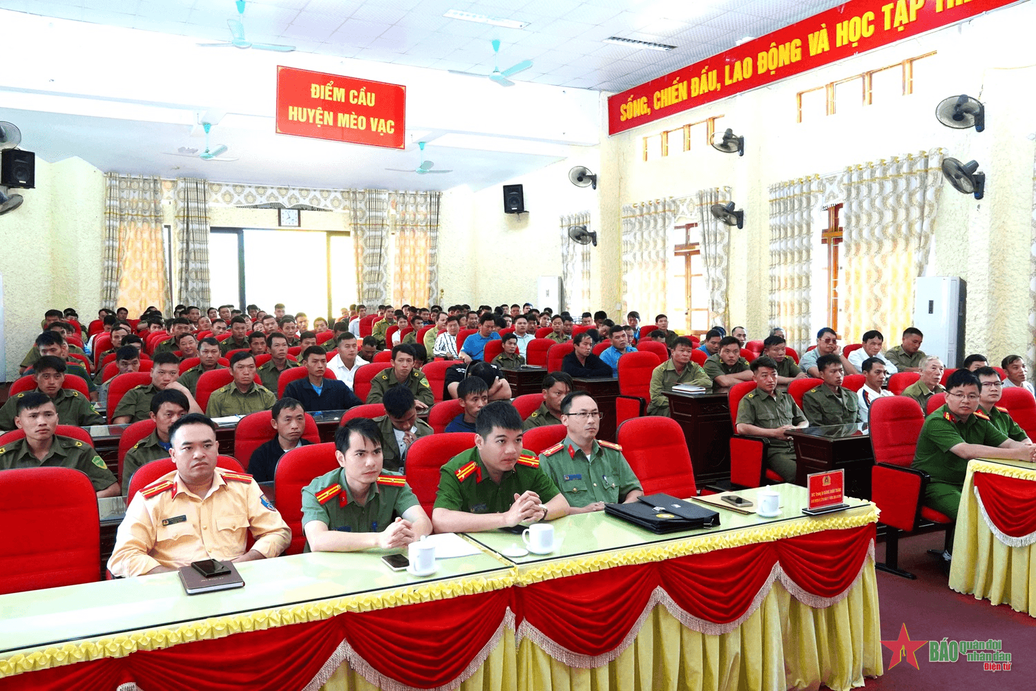 Huyện Mèo Vạc (Hà Giang) bồi dưỡng nghiệp vụ cho lực lượng tham gia bảo vệ an ninh, trật tự ở cơ sở