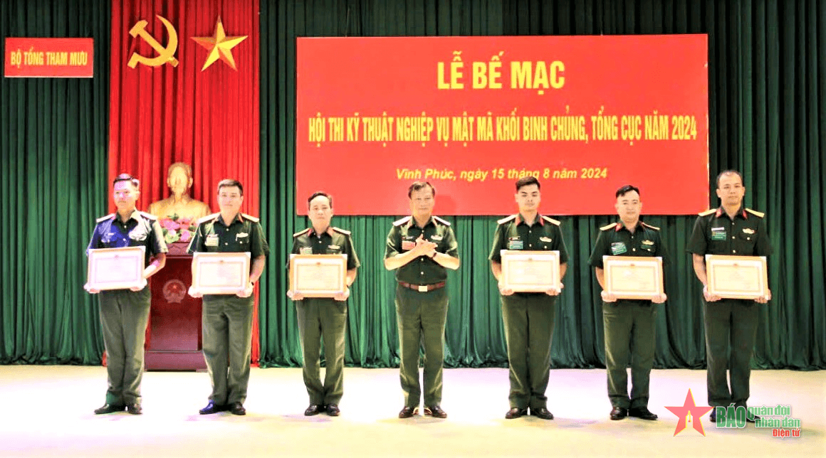 Bế mạc Hội thi kỹ thuật nghiệp vụ mật mã khối binh chủng, tổng cục năm 2024