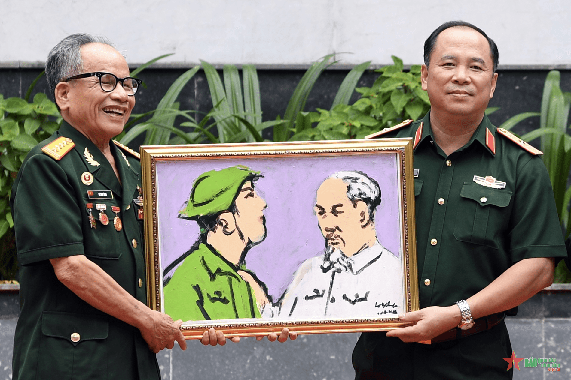 "Về nơi khởi nguồn" Quân đội anh hùng của dân tộc anh hùng