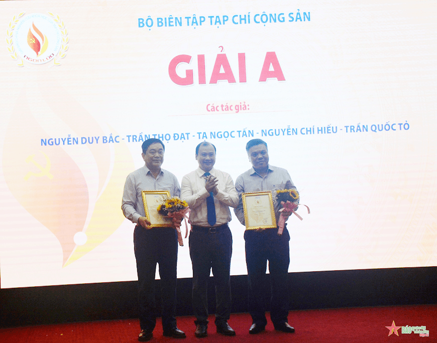Tạp chí Cộng sản trao giải báo chí “Ngọn lửa” lần thứ VII-năm 2024
