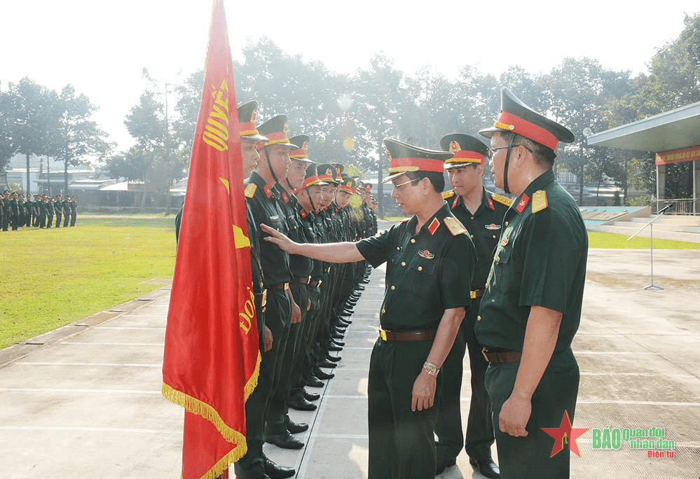 Tổng cục Hậu cần kiểm tra Lữ đoàn 972