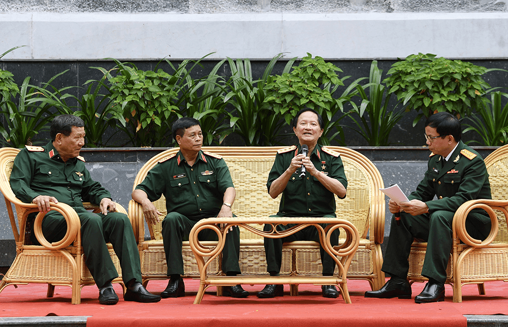 80 năm lắng đọng nghĩa tình