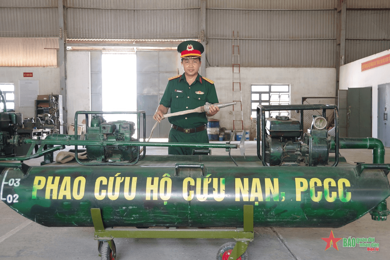 Quân khu 9: Đại úy Phan Văn Minh Trí - Quản đốc năng động, sáng tạo​