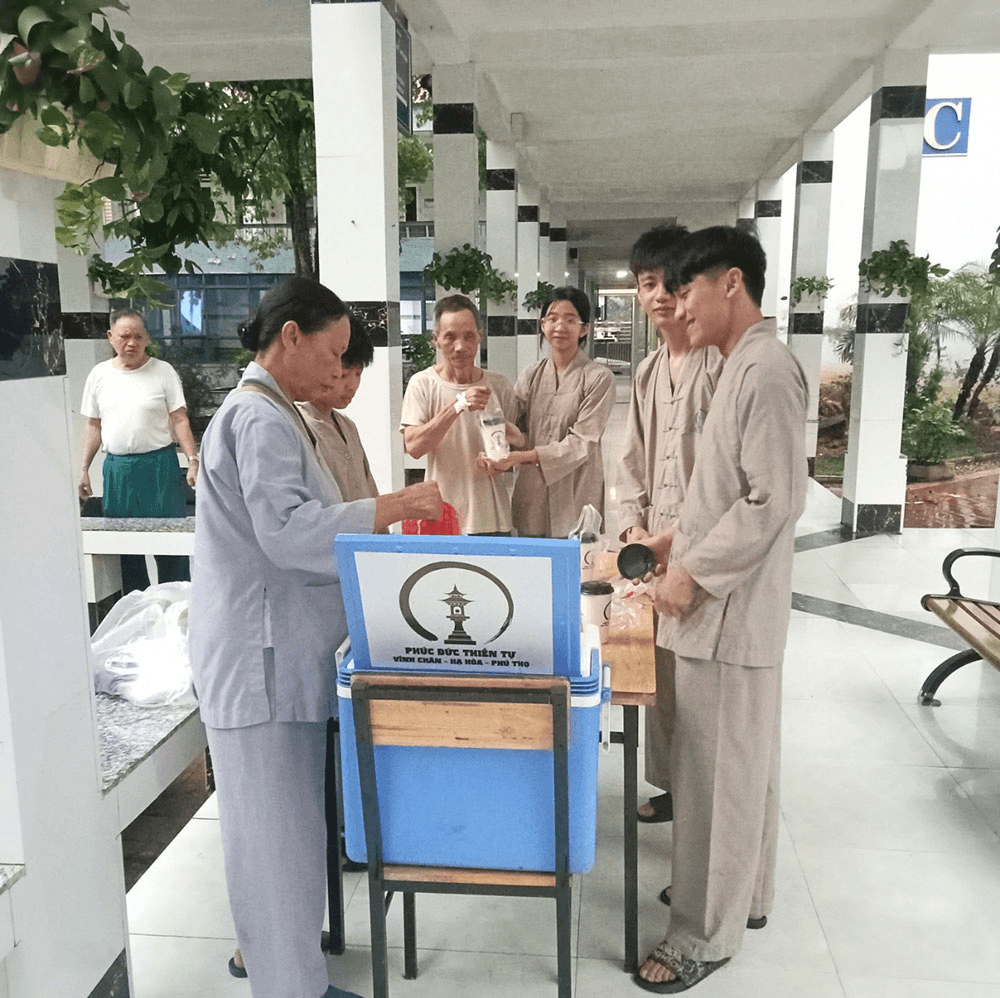 Thư về tòa soạn: Nồi cháo ấm lòng người bệnh