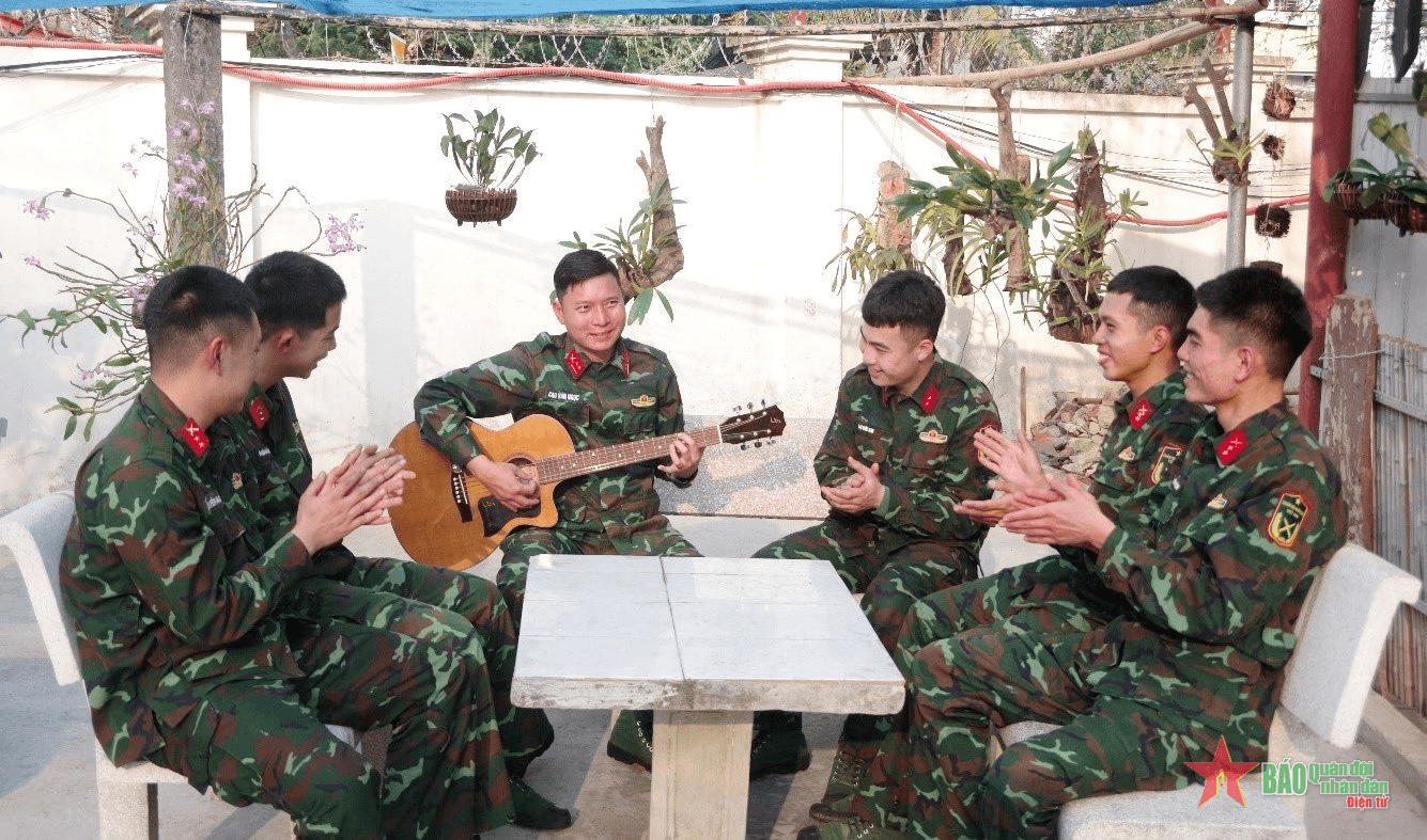 Trung úy Cao Văn Ngọc gương mẫu, tận tâm với nhiệm vụ
