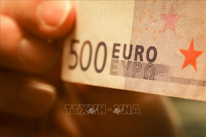 Europol bắt giữ nghi phạm in và bán tiền giả trên khắp châu Âu