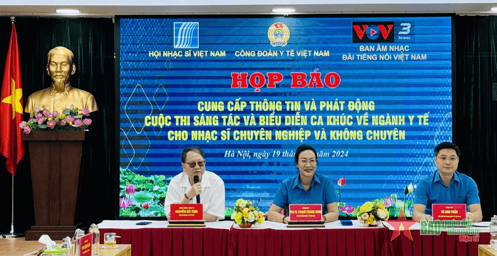 Thi sáng tác và biểu diễn ca khúc tôn vinh cán bộ, người lao động ngành Y tế