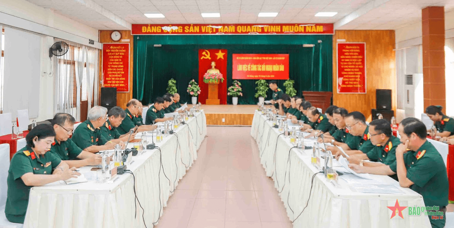 Quân khu 5: Nâng cao chất lượng công tác đối ngoại nhân dân với nước bạn Lào