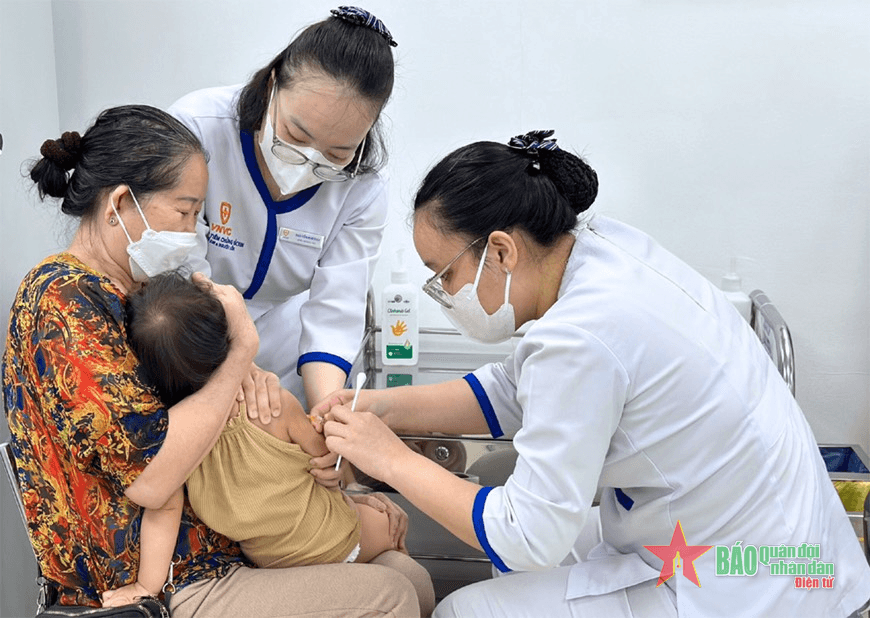 Hà Nội: Dịch sốt xuất huyết, tay chân miệng tăng mạnh