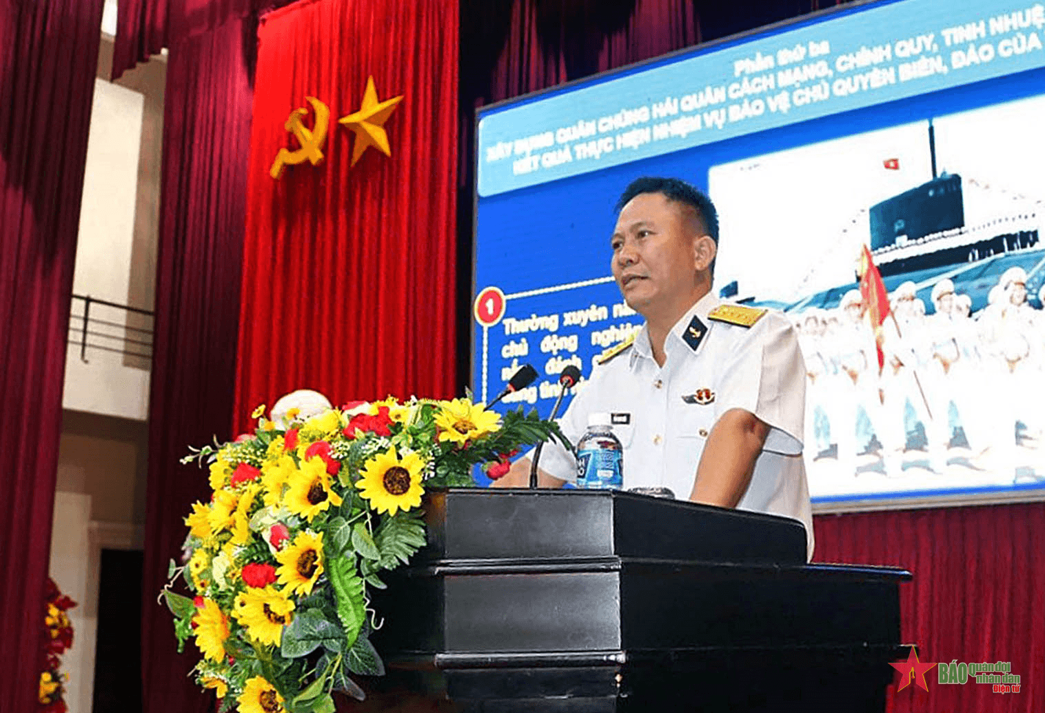 Vùng 2 Hải quân tuyên truyền biển đảo cho cán bộ chủ chốt trên địa bàn tỉnh Bình Thuận