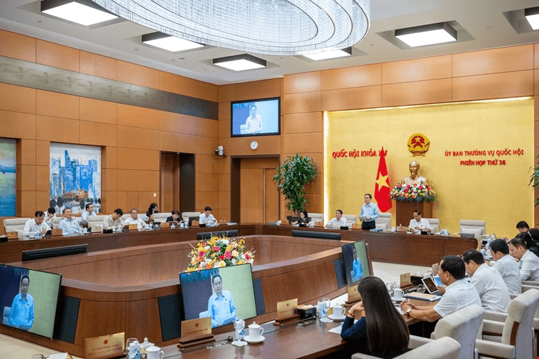 Truyền hình trực tiếp phiên chất vấn và trả lời chất vấn của Ủy ban Thường vụ Quốc hội