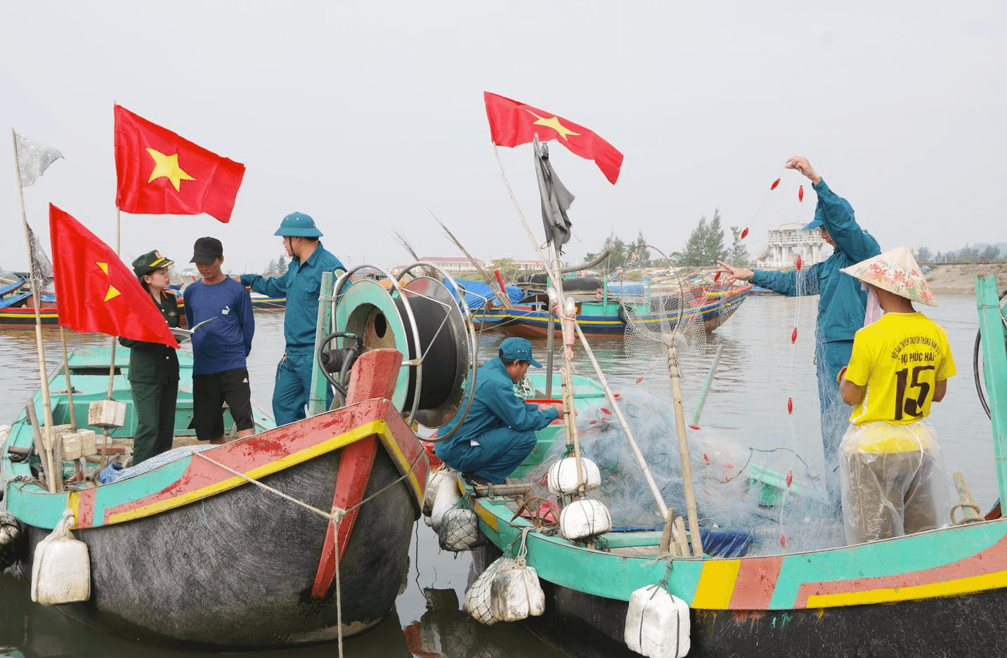 Thực hiện tốt vai trò, nhiệm vụ của dân quân biển
