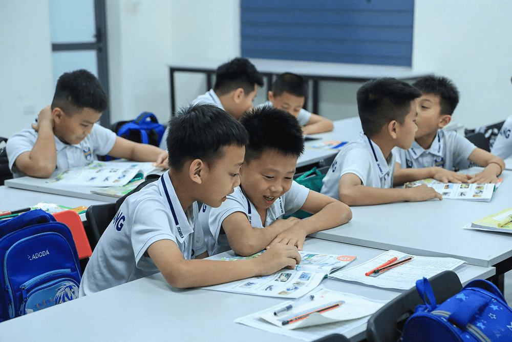 Chú trọng giáo dục cầu thủ trẻ