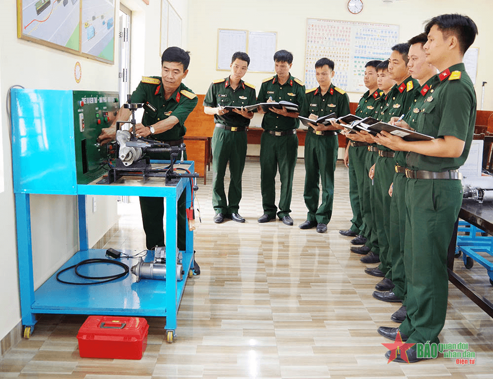 Người lính thợ đam mê sáng kiến
