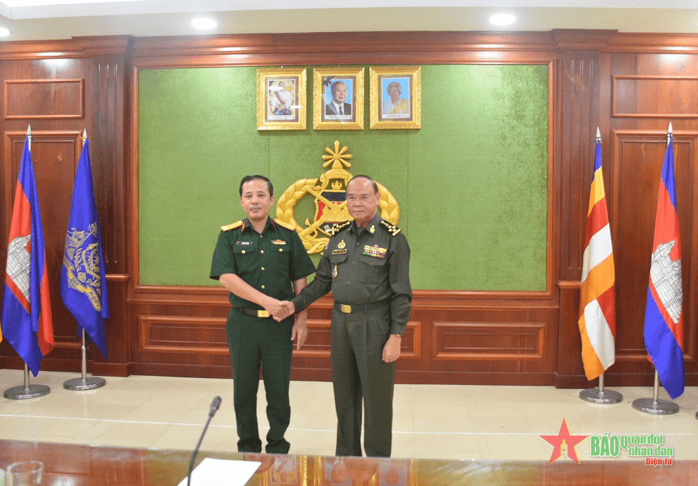 Giao lưu sĩ quan trẻ Việt Nam - Campuchia năm 2024