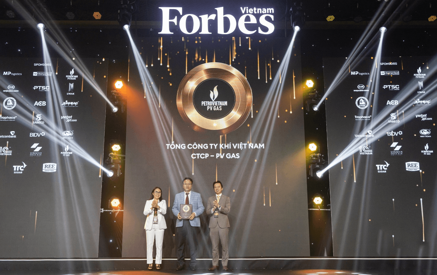 PV GAS 12 năm liên tiếp nhận vinh danh “Top 50 công ty niêm yết tốt nhất” của Forbes Việt Nam