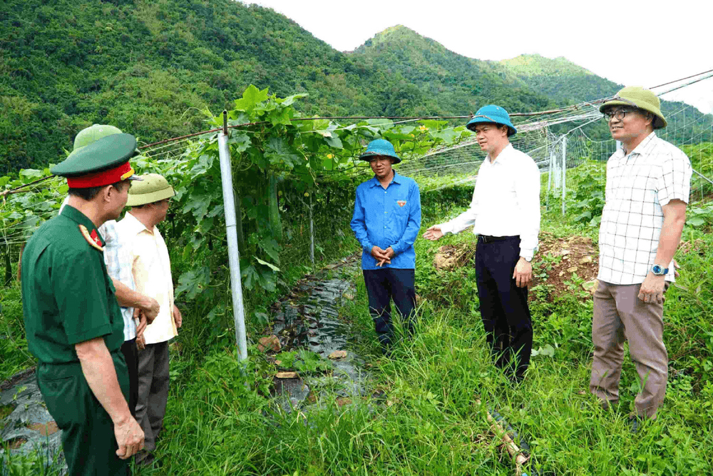Chú trọng tạo nguồn, phát triển đảng viên vùng đồng bào dân tộc thiểu số