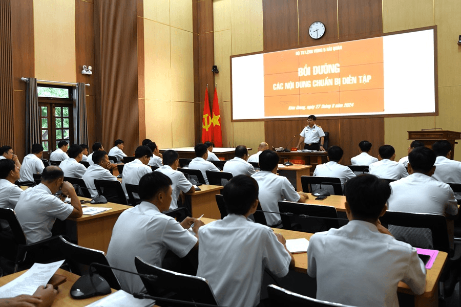 Bộ tư lệnh Vùng 5 Hải quân bồi dưỡng các nội dung chuẩn bị diễn tập cho cơ quan, đơn vị