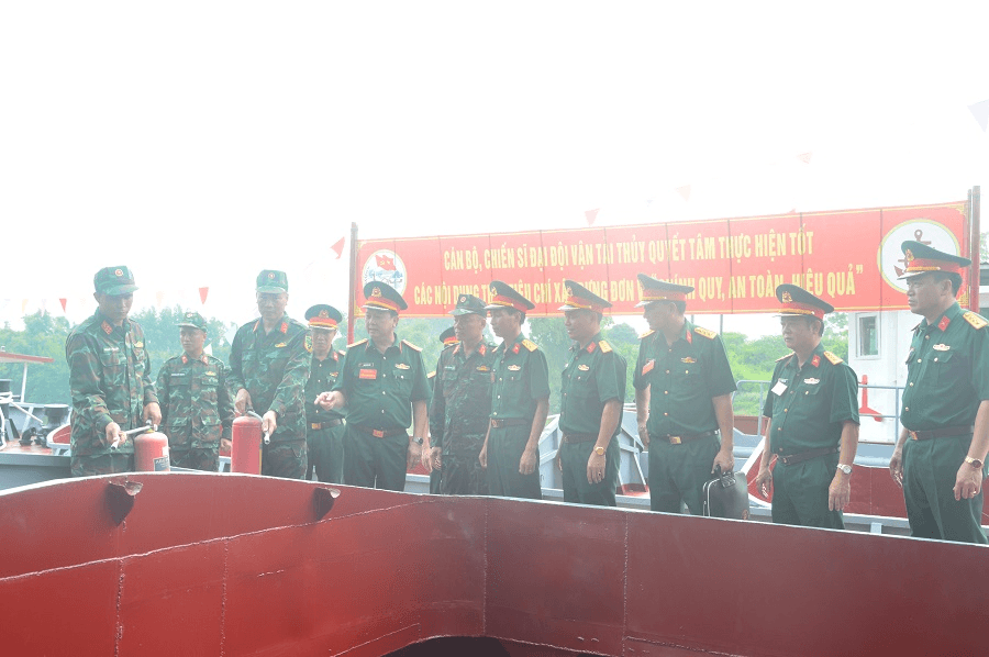 Quân khu 1 kiểm tra xây dựng đơn vị vận tải thủy “Chính quy, an toàn hiệu quả”