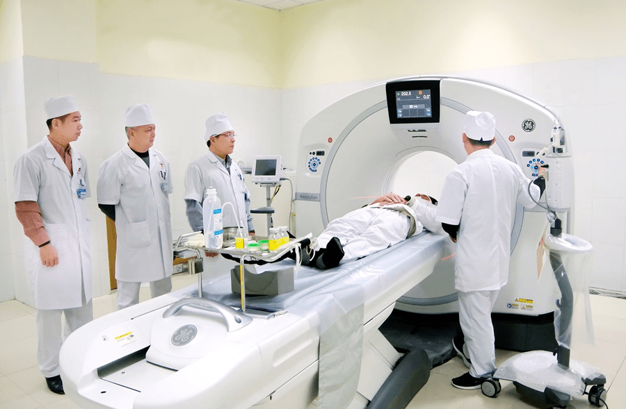 Động lực nâng chất lượng khám, điều trị ở Bệnh viện Quân y 105