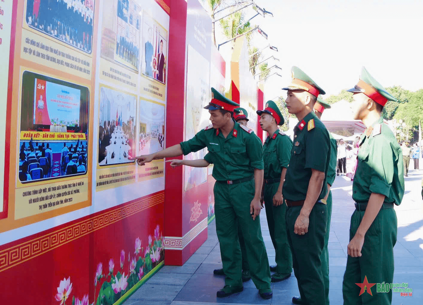 Khai mạc trưng bày chuyên đề “Nghệ An - 55 năm thực hiện Di chúc của Chủ tịch Hồ Chí Minh”