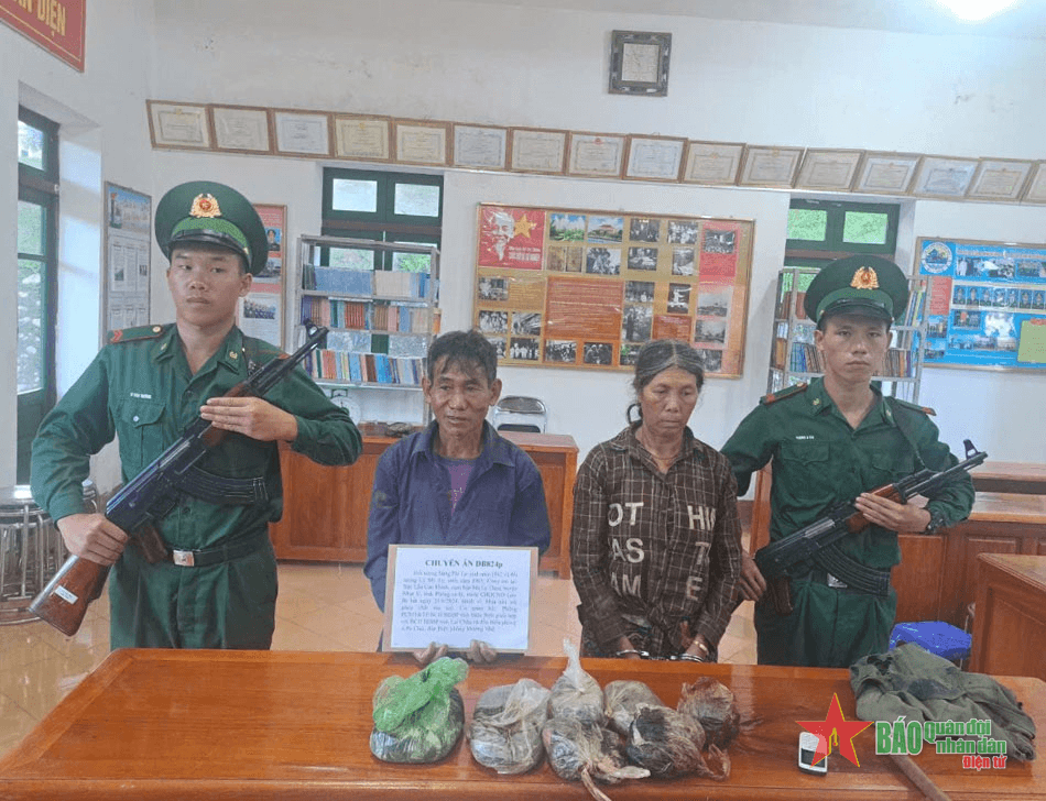 Điện Biên: Bắt giữ hai đối tượng cùng 10kg thuốc phiện