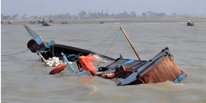 Lật thuyền trên sông Mekong, hàng chục người mất tích