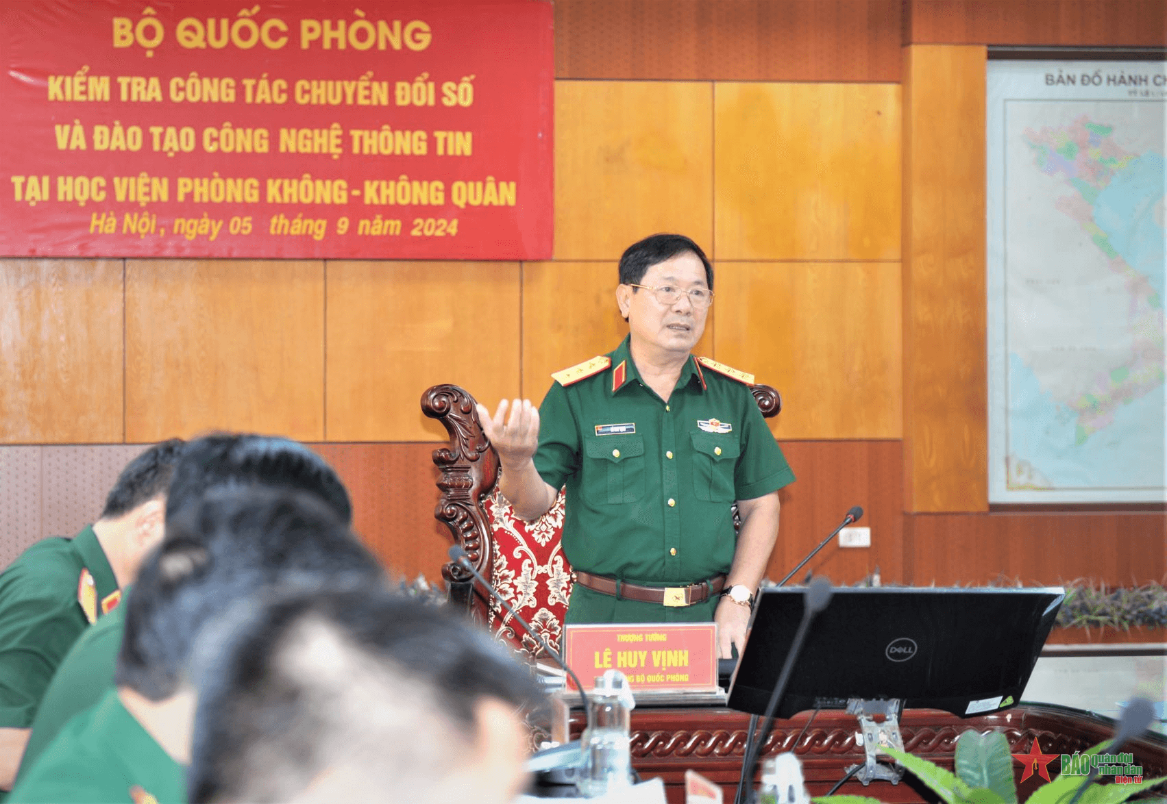 Thượng tướng Lê Huy Vịnh kiểm tra công tác chuyển đổi số tại Học viện Phòng không-Không quân