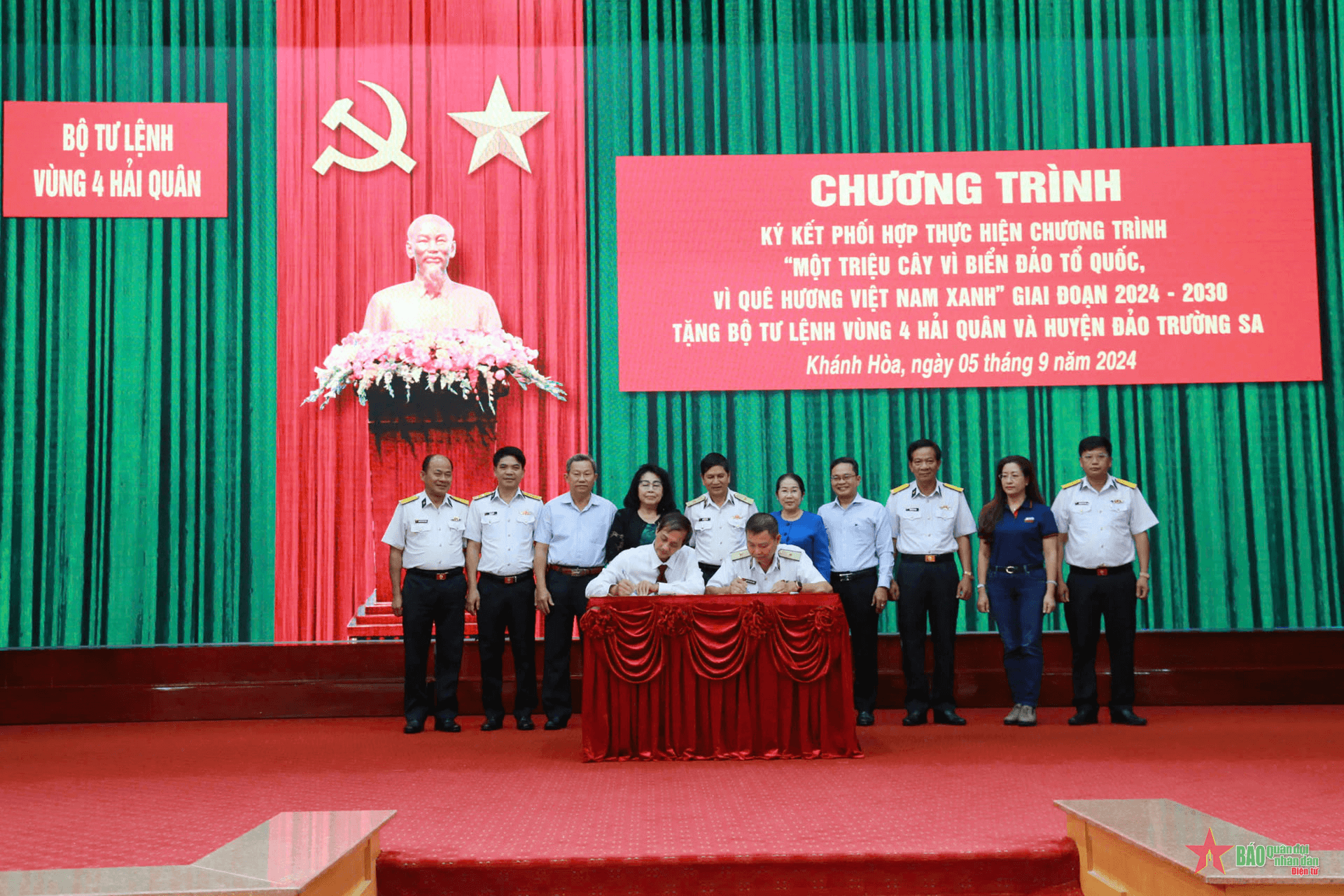 Vùng 4 Hải quân và TP Hồ Chí Minh chung tay xanh hóa Trường Sa