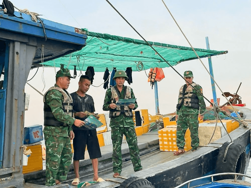 Quảng Ninh kiên quyết không để ai kẹt lại trên biển