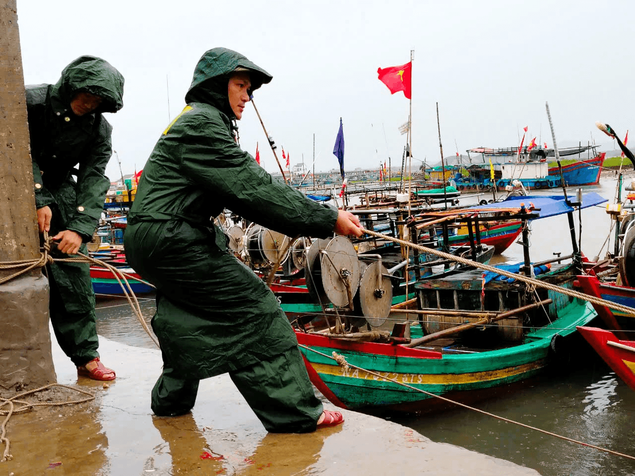 Đồn Biên phòng Quỳnh Phương kêu gọi tàu, thuyền tránh trú bão an toàn