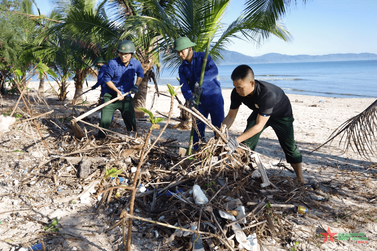 Bộ đội Kho J258: Sát cánh cùng nhân dân