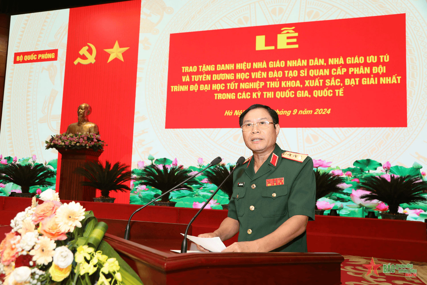 Bộ Quốc phòng trao tặng danh hiệu Nhà giáo Nhân dân, Nhà giáo Ưu tú và tuyên dương học viên có thành tích cao trong năm học 2023-2024
