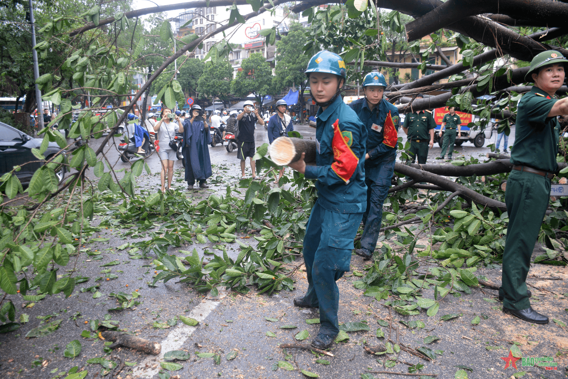 34 người chết và mất tích, 247 người bị thương do bão số 3, mưa lũ, sạt lở đất
