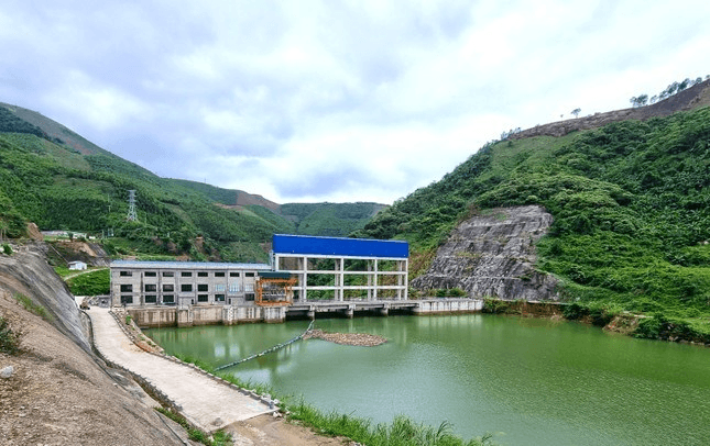 Sạt lở làm sập nhà điều hành thủy điện Đông Nam Á - Nậm Lúc ở Lào Cai khiến 5 người mất tích