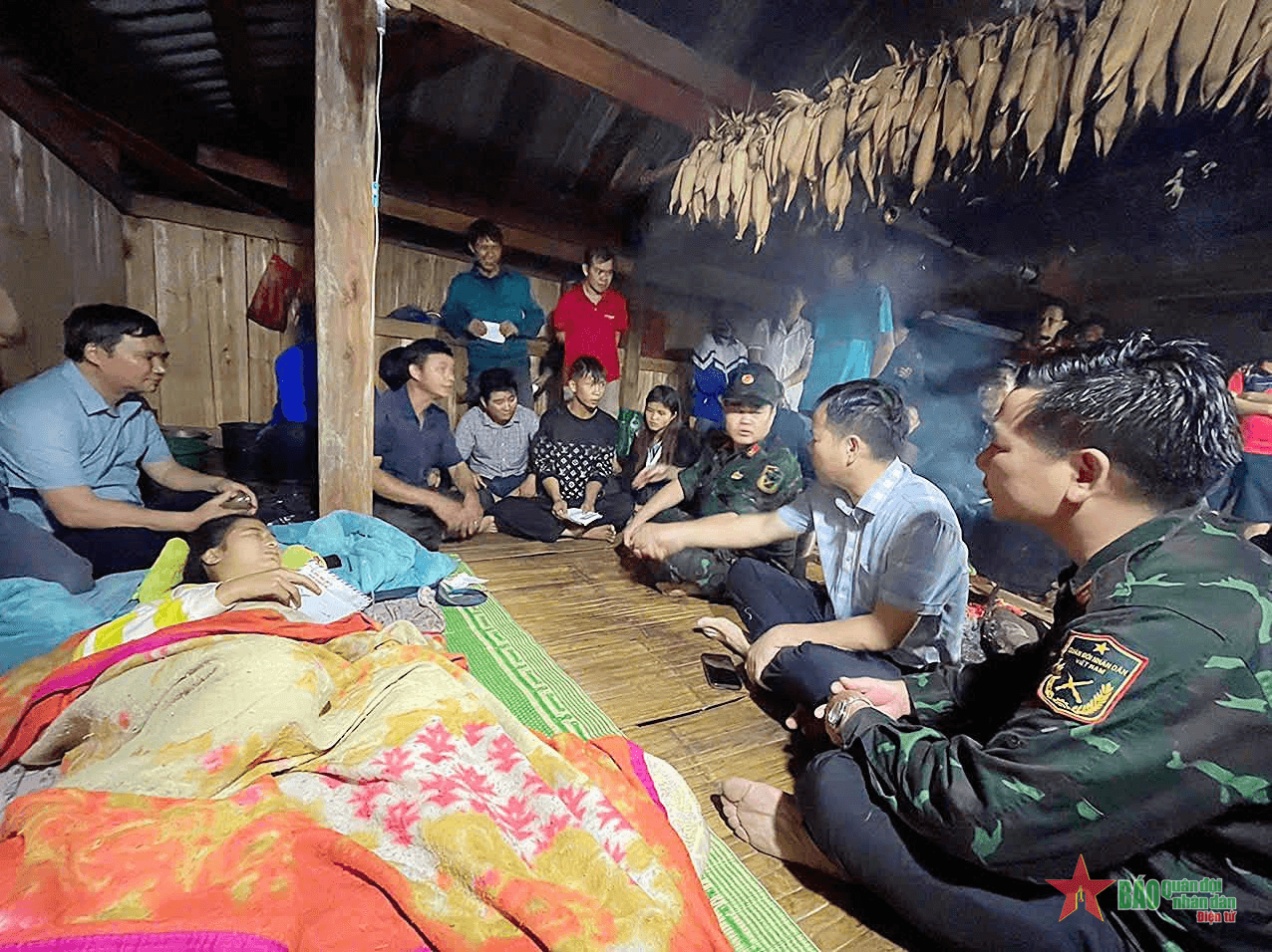 Hà Giang: Bộ đội, dân quân cứu được cháu gái do bị sạt lở đất ở Hoàng Su Phì