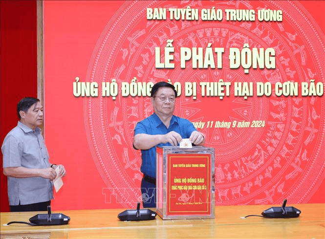Ban Tuyên giáo Trung ương ủng hộ đồng bào bị thiệt hại do cơn bão số 3