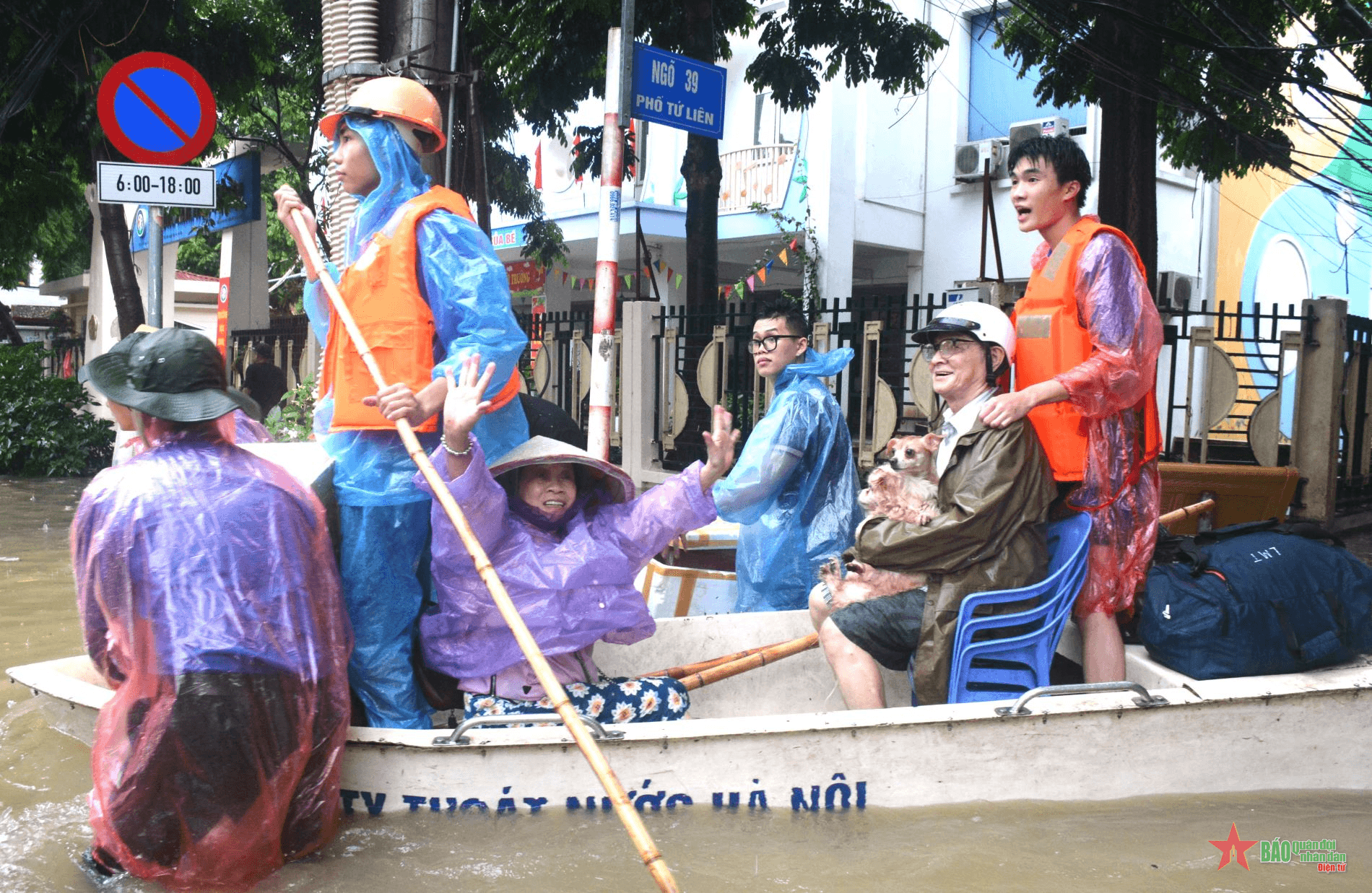 “Tuyệt vời Tứ Liên!”