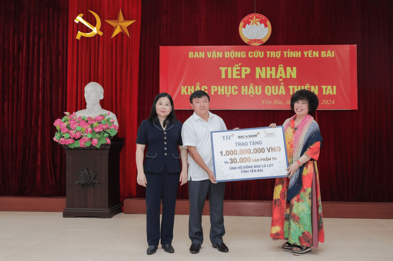 Tập đoàn TH và Bac A Bank hỗ trợ 5,5 tỷ đồng cho các tỉnh chịu thiệt hại do bão số 3